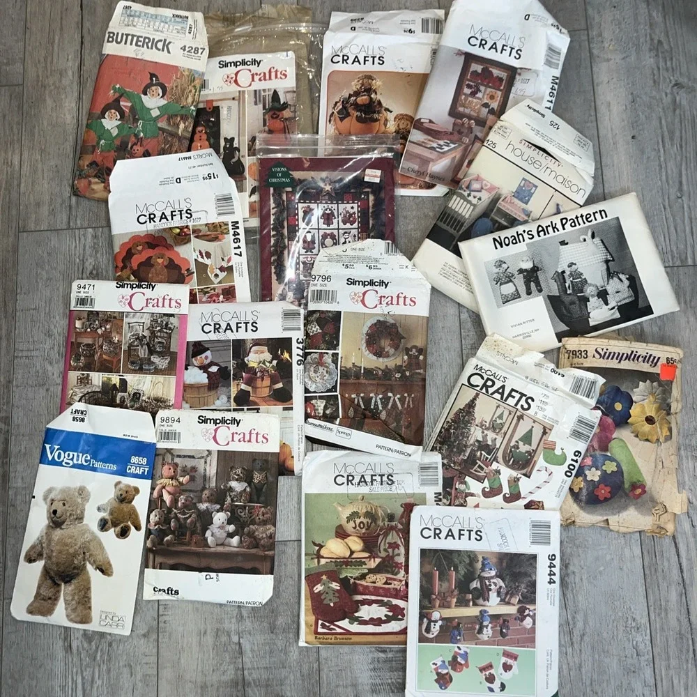 Lot of 17 Vintage Craft Sewing Patterns Bears + Holidays + Farmhouse